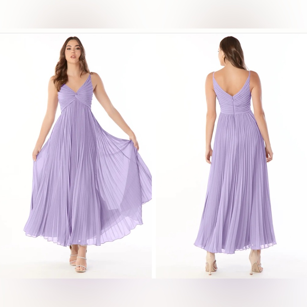 Elegant Lavender Pleated Maxi Dress